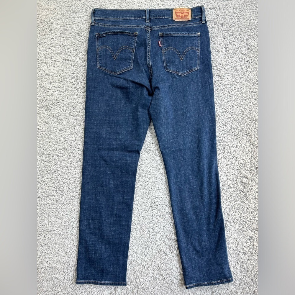 Levi's Jeans Womens 10 Classic Straight Dark Wash Casual Denim Basic Modest - Picture 4 of 4